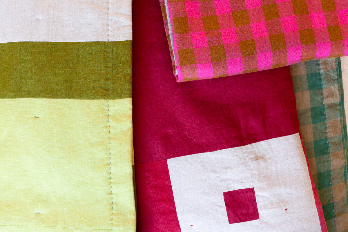 Katrhyn Clark Detail opname van linnen in de collectie van draumr