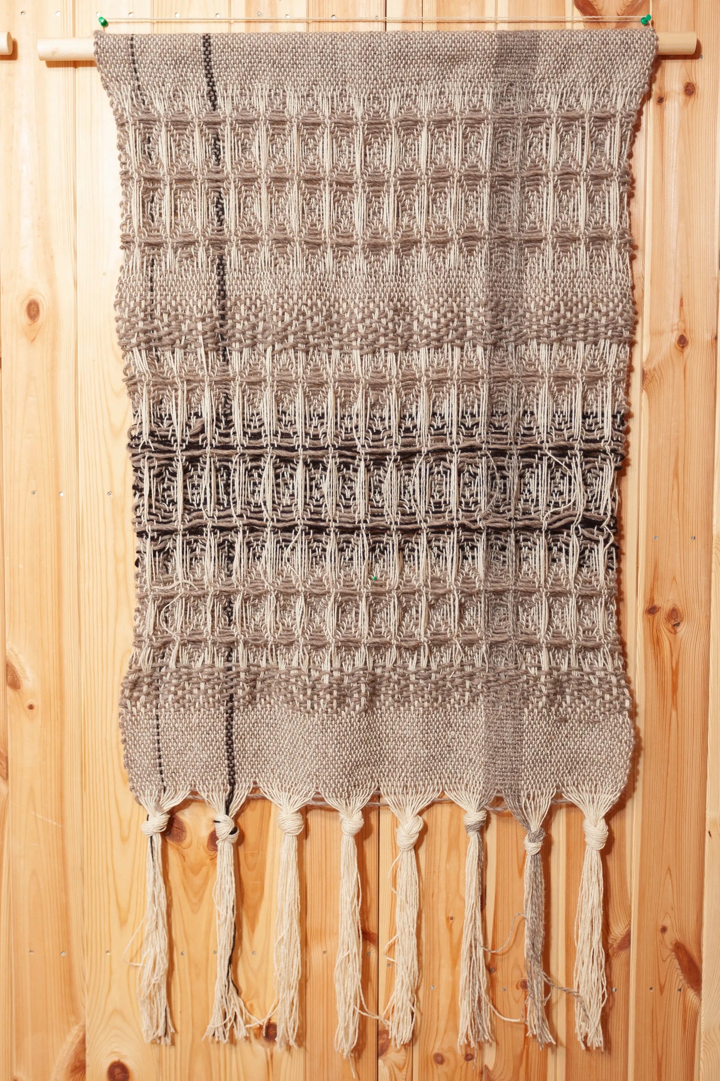 "Auria" wall hang studio stege