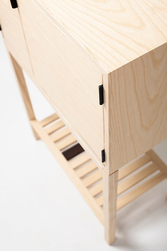 Landscape cabinet Vanessa Horig