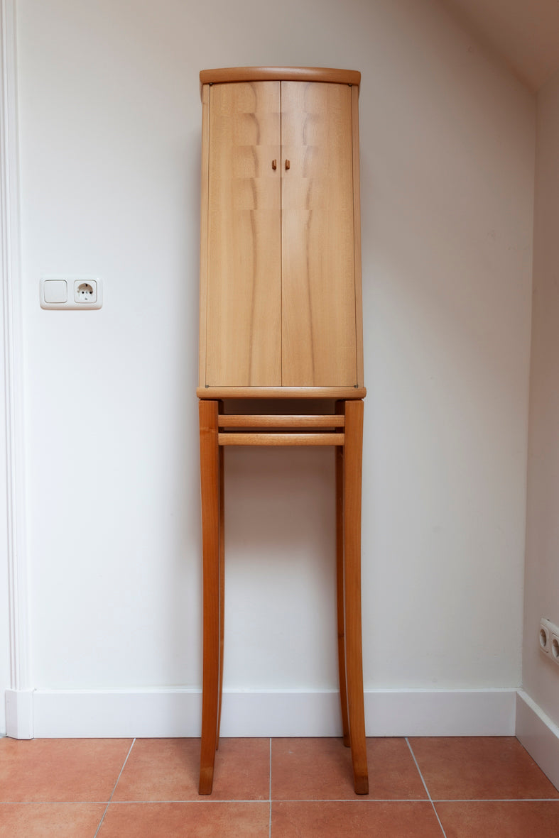 Draumr Fingerprint Furniture Tea Cabinet