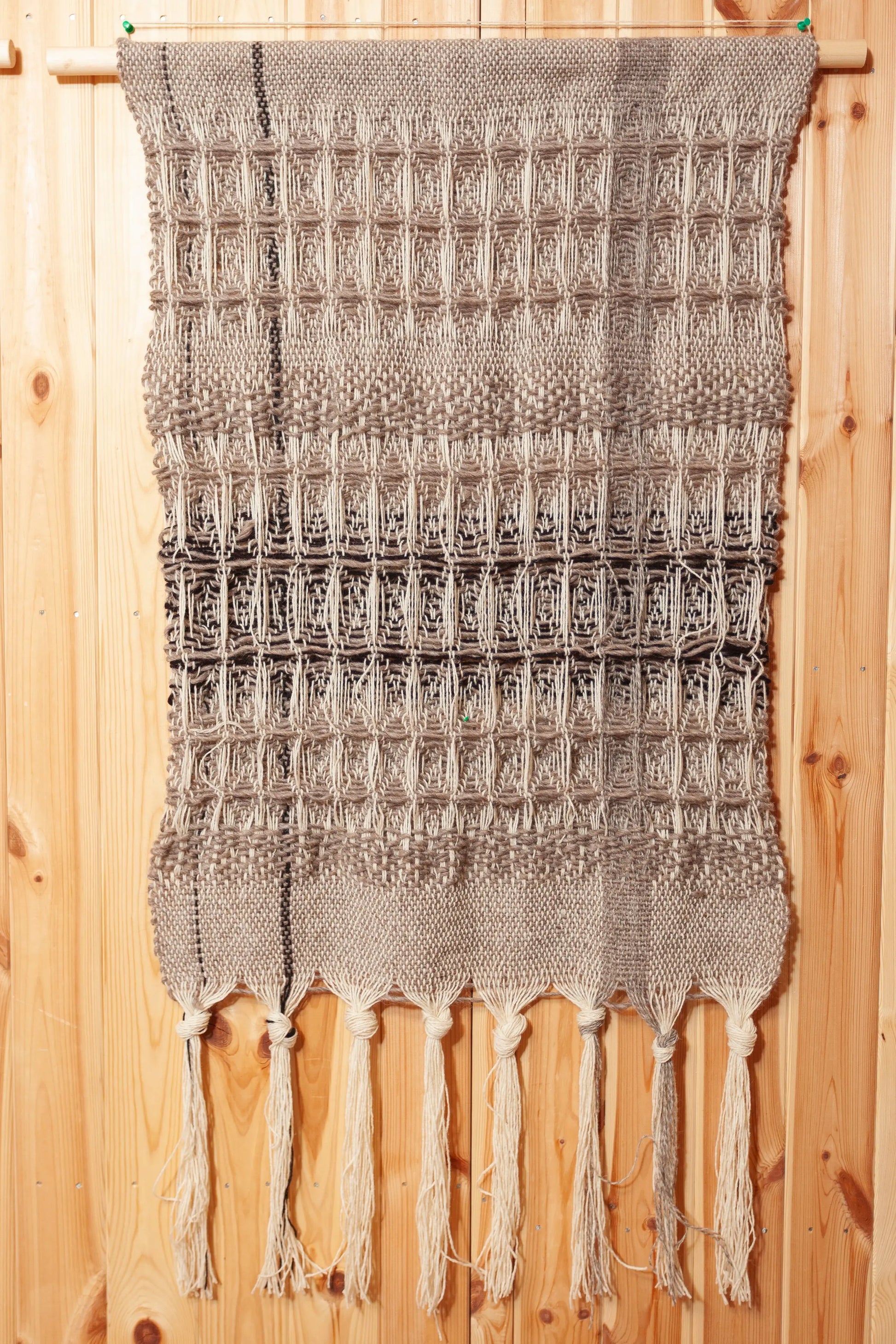 "Auria" wall hang studio stege