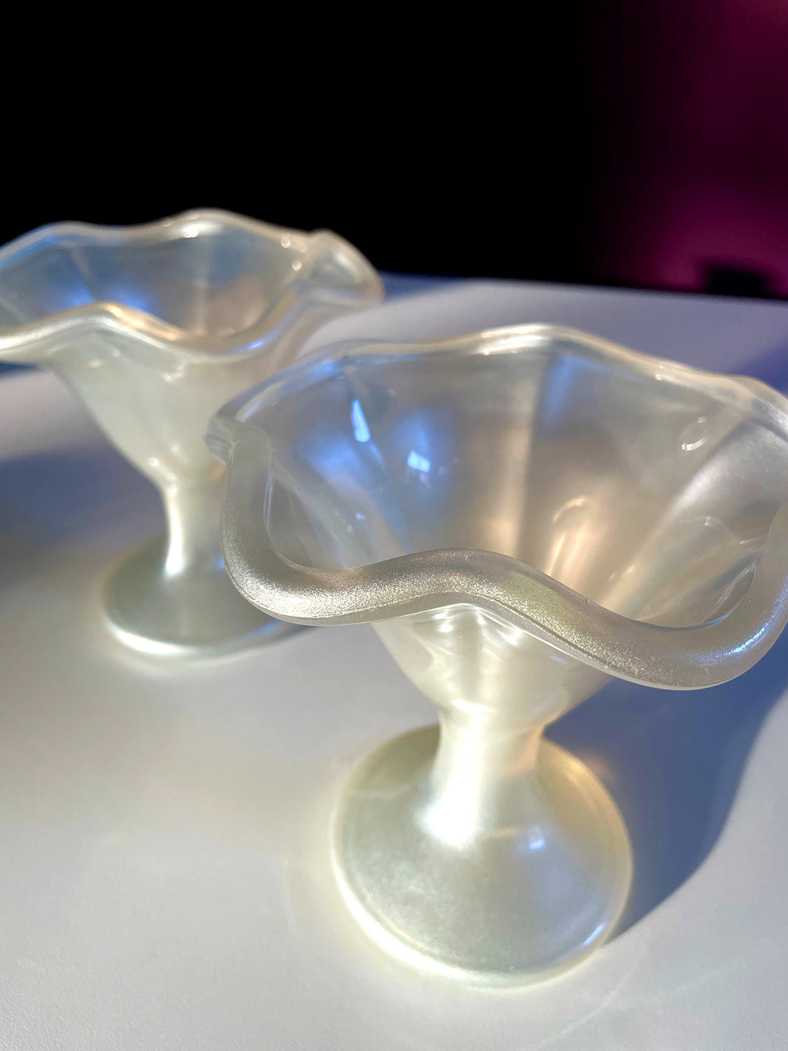Italian mother-of-pearl ice cream coupes – set of 4 | Mid-Century glass
