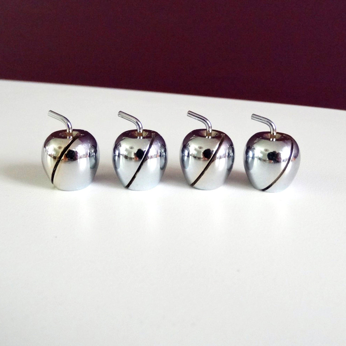 Vintage apple name card holders (4) in original box