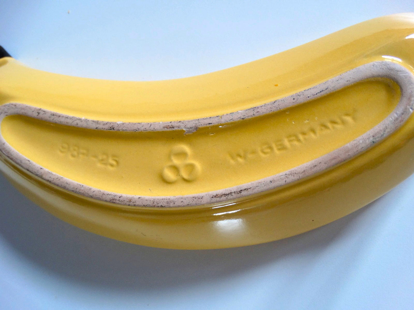West Germany banana bowl | ceramic | ca. 1960–1980 Atelier Aeris