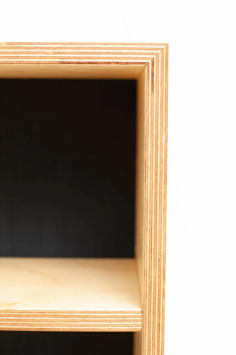 Tea Cabinet Vanessa Horig