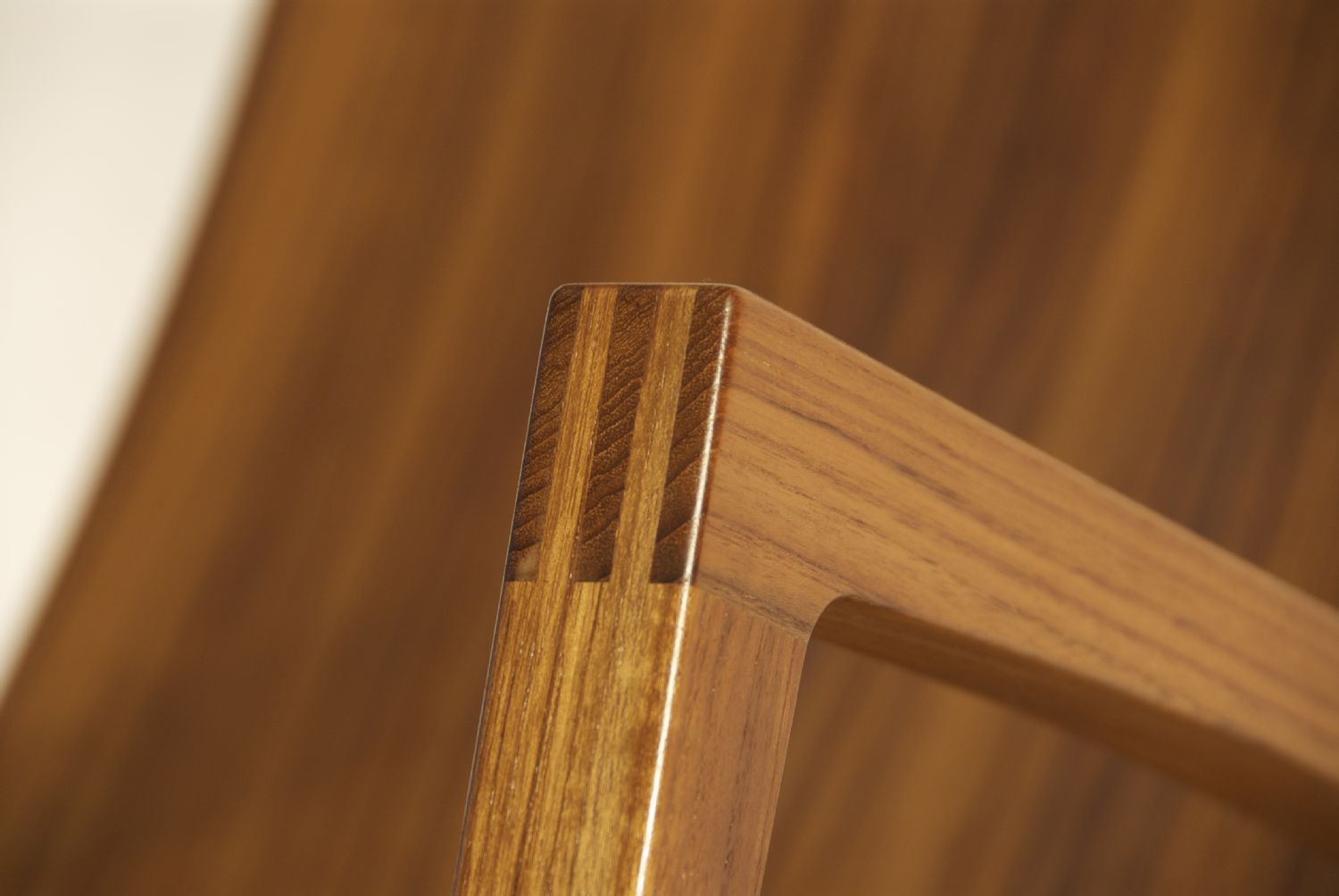 No. 2 Deluxe Chair Fingerprint Furniture